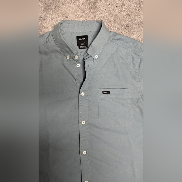 RVCA Short Sleeve Button Up S - Picture 2 of 3